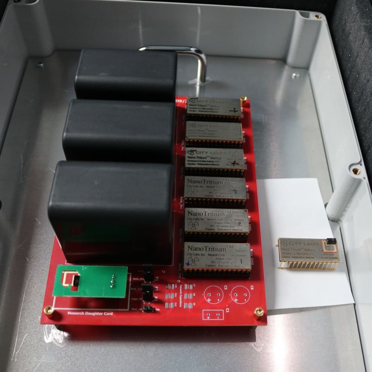 Atomic battery