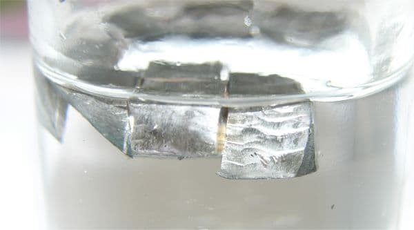 Alkali metal